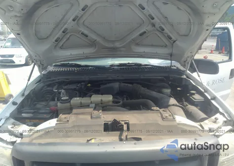 2004 Ford F-250 Xlt/Xl z USA, uszkodzony, nr VIN 3FTNF20L74MA13888